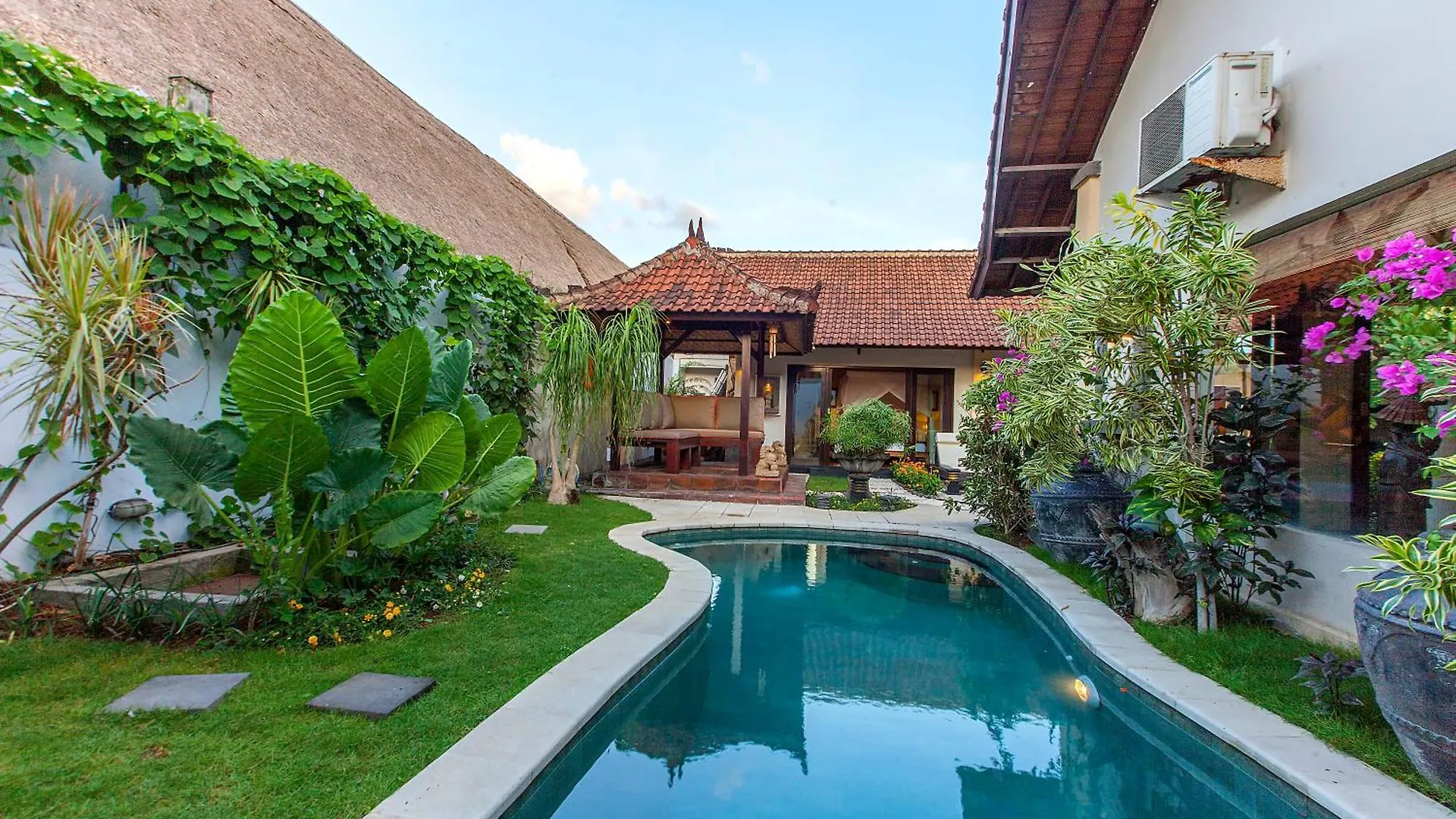 Villa Chantal-Intimate Villa In Seminyak 0*,